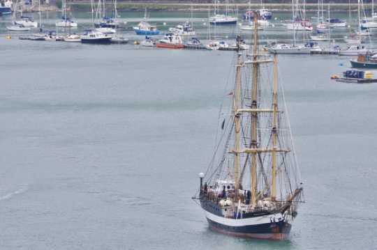 03 April 2021 - 10-52-11

----------------
Tall ship Pelican of London departs from Dartmouth